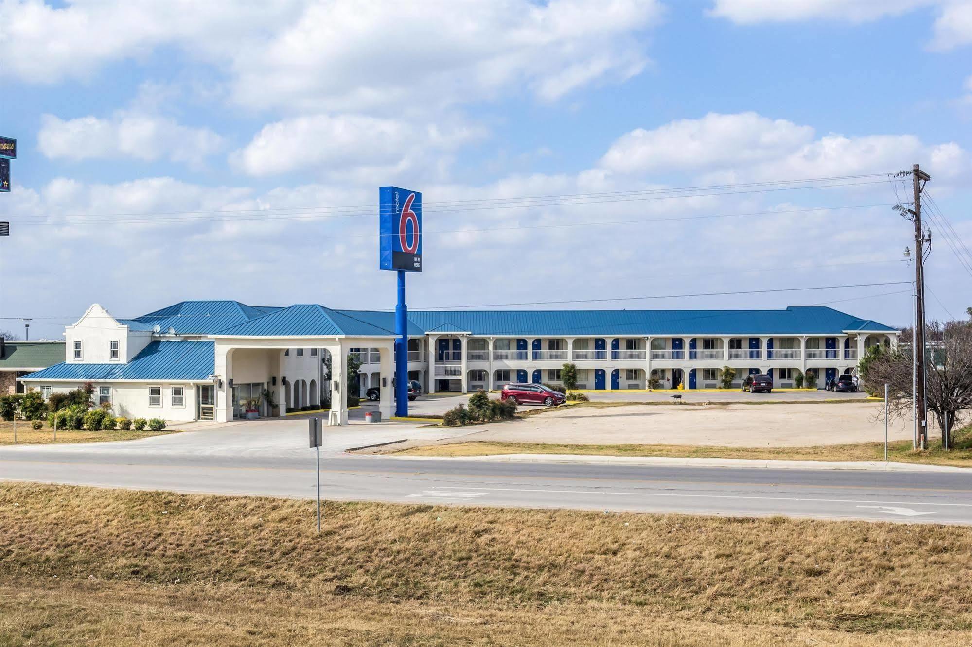 Motel 6 Seguin Tx Exterior foto